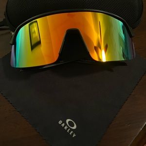 Oakley Sutro Lite